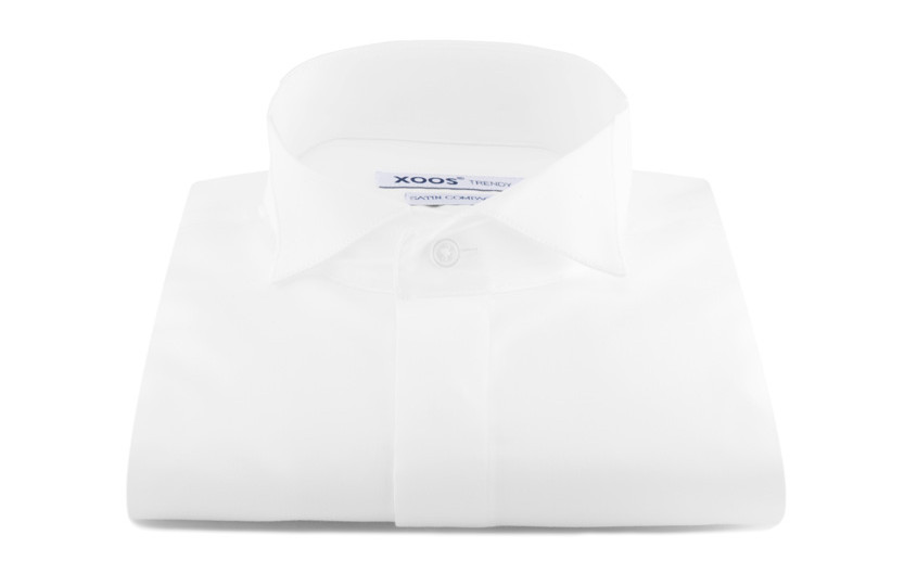 Chemise blanche à col cassé