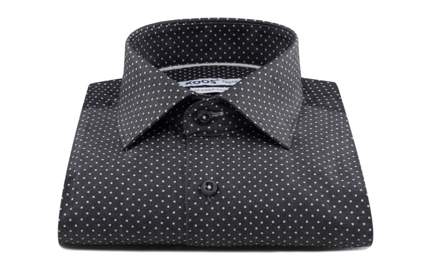 Chemise noire à pois blancs...